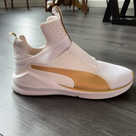 White puma shoes - Picture 3 of 3